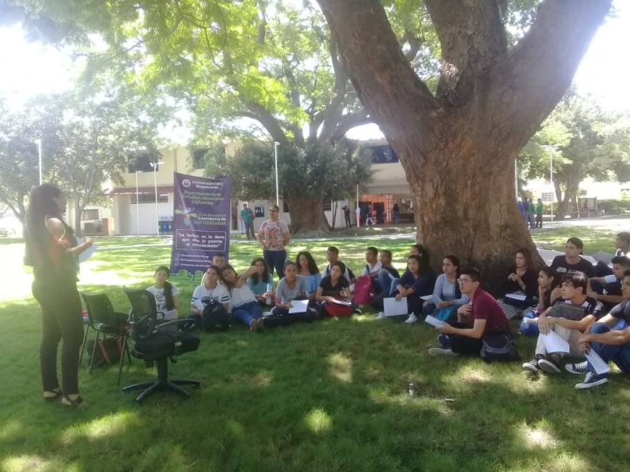 Club de Lectura Multilingüe 'La estancia de las libélulas'
