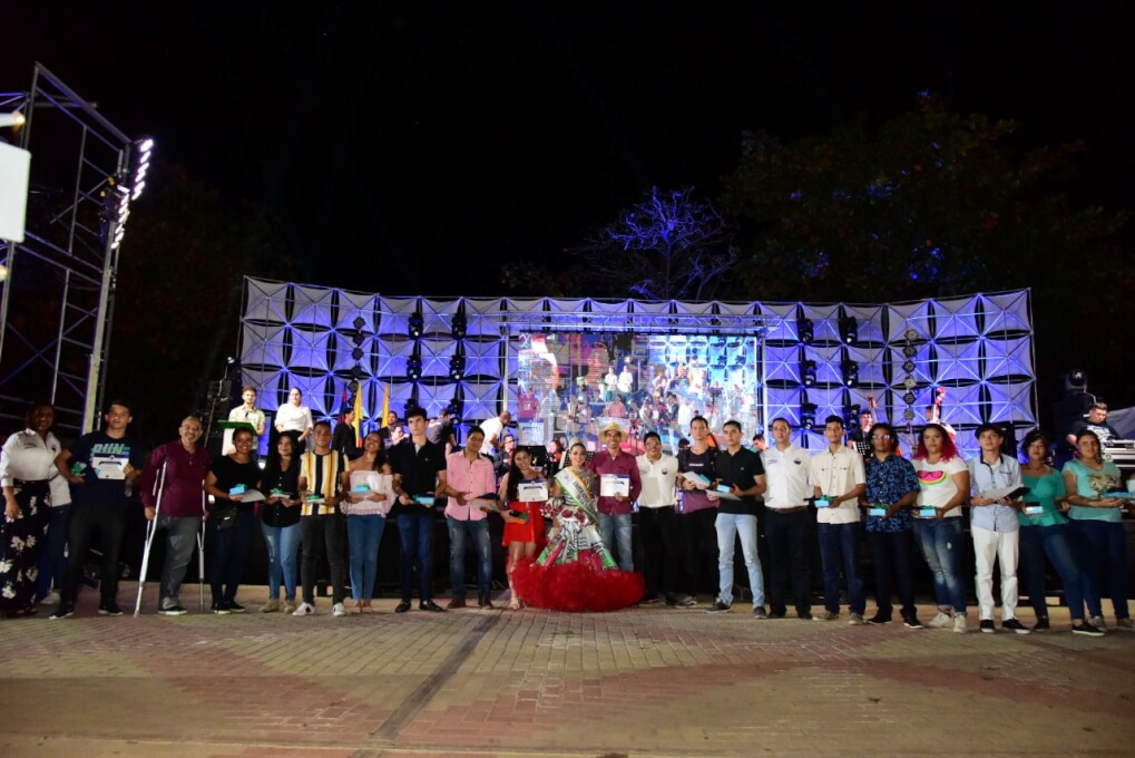 El evento se llevó a cabo con muestras culturales y deportivas por parte de los grupos adscrito a la Dirección de Bienestar Universitario de la Institución, así mismo nuevamente se contó con la asistencia de los padres de los nuevos estudiantes.