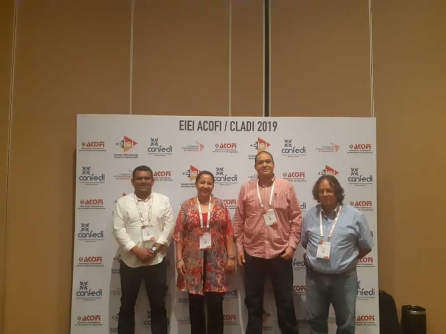 Delegadis enviados por la universidad