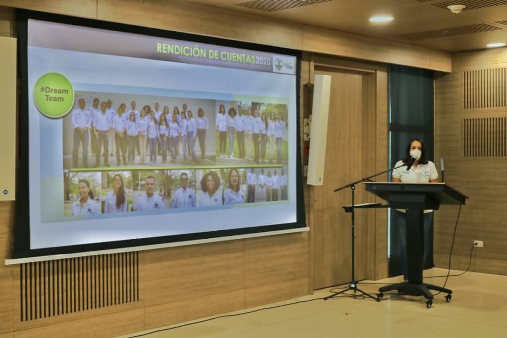 Facultad de Ciencias Empresariales y Económicas de UNIMAGDALENA cosechó buenos frutos para la vida
