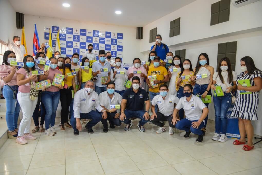 Santa Ana y Ariguaní unifican esfuerzos con UNIMAGDALENA para financiar matrícula de sus estudiantes universitarios