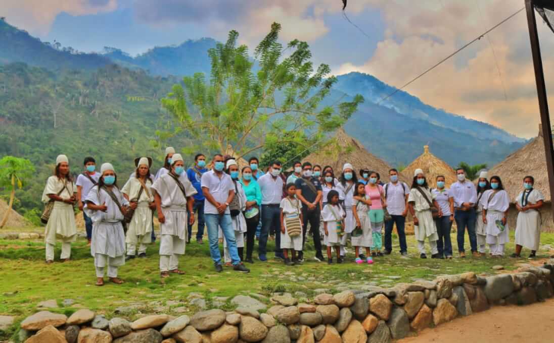 En pueblo de la Sierra, UNIMAGDALENA abre Licenciatura en Etnoeducación para indígenas, caficultores y campesinos