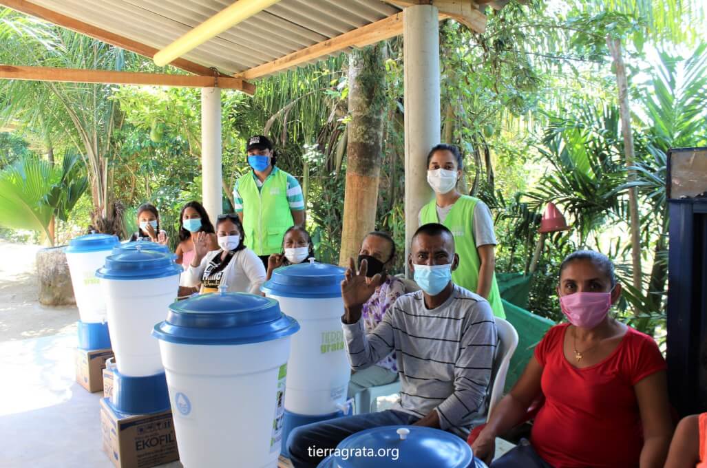 Con agua, energía y saneamiento, egresada de UNIMAGDALENA transforma vidas en el campo