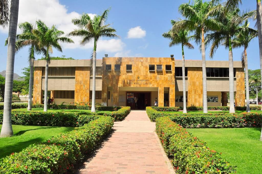 Comunicado a la comunidad 
universitaria y a la opinión pública