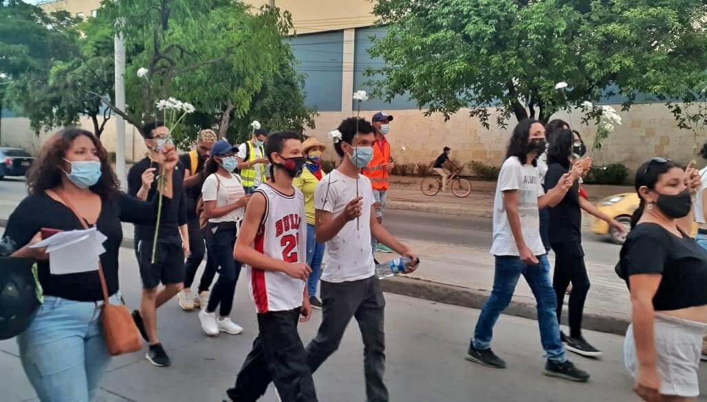 UNIMAGDALENA marchó por los estudiantes asesinados en las protestas nacionales