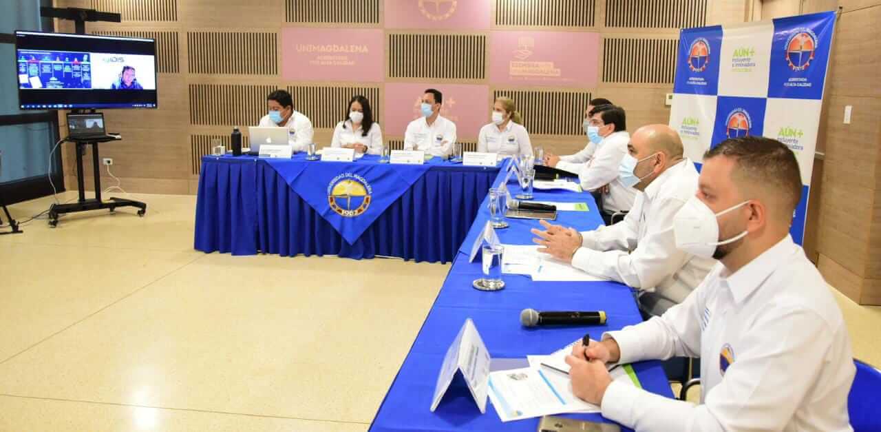 Pares académicos del CNA evaluaron estándares de calidad del Programa de Ingeniería de Sistemas