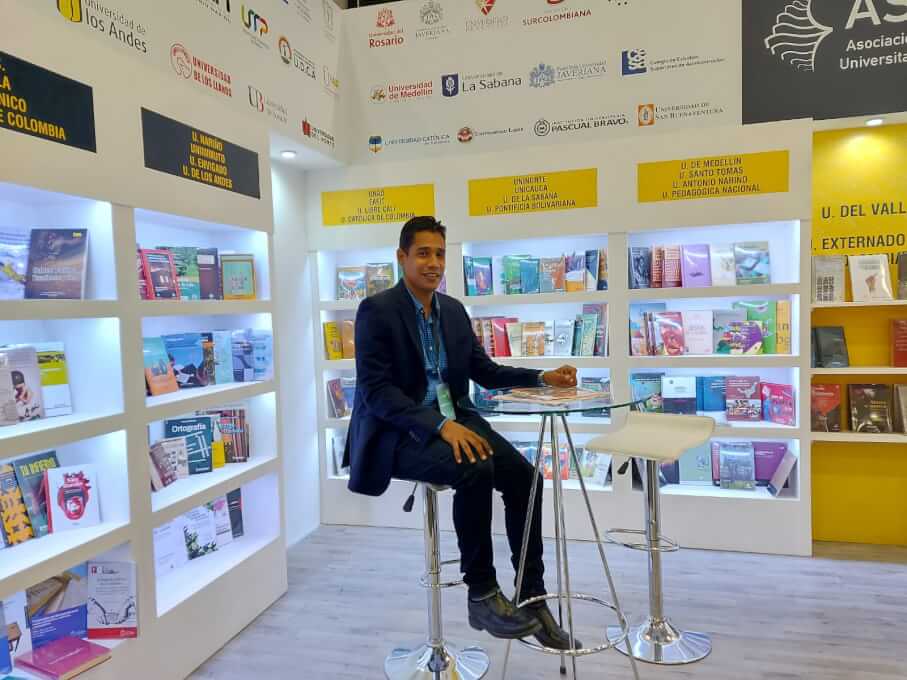 UNIMAGDALENA exhibe sus publicaciones en Feria Internacional del Libro de Guadalajara, México