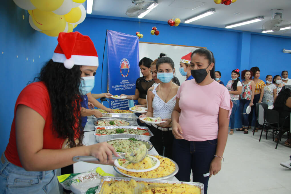 UNIMAGDALENA e INPEC celebraron el fin de año con reclusas de la Cárcel de Santa Marta