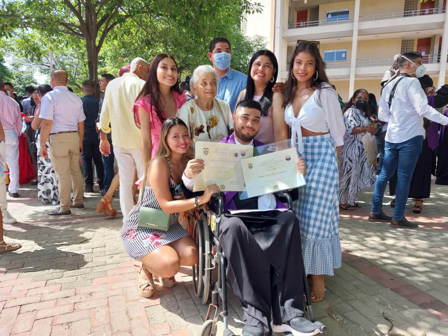 Estudiante de UNIMAGDALENA graduado con máxima calificación hará una pausa profesional y académica para recuperar su salud