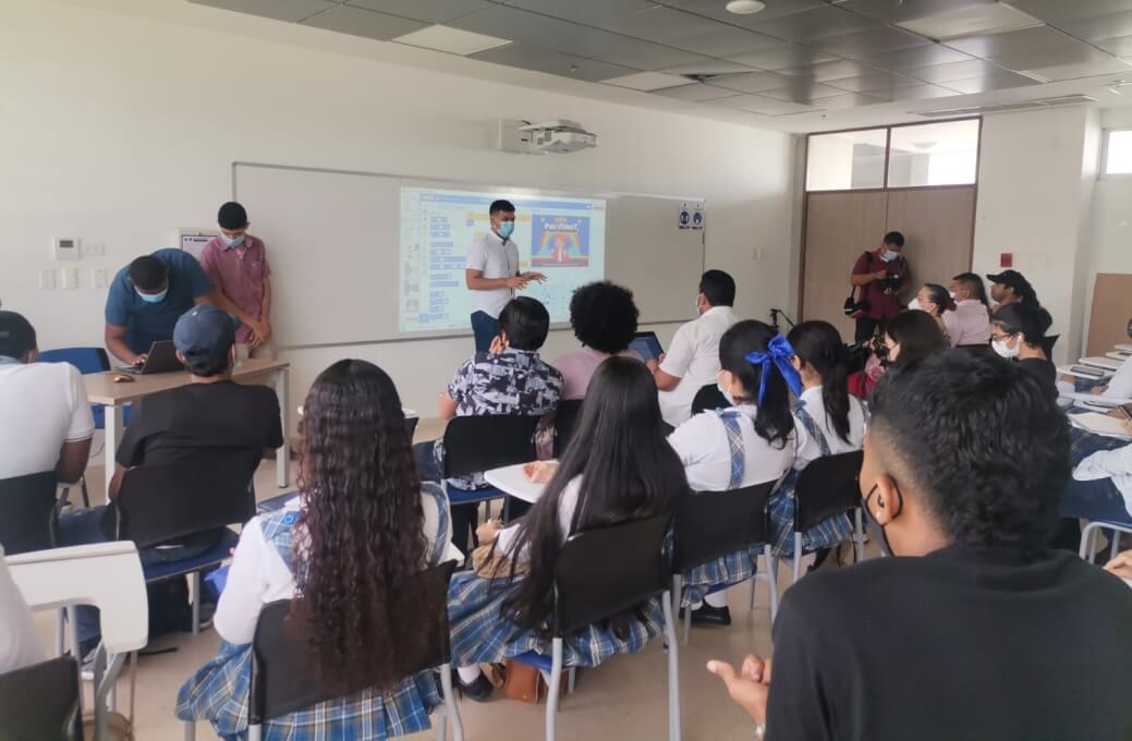 UNIMAGDALENA y la IED Laura Vicuña unidos en proyecto académico