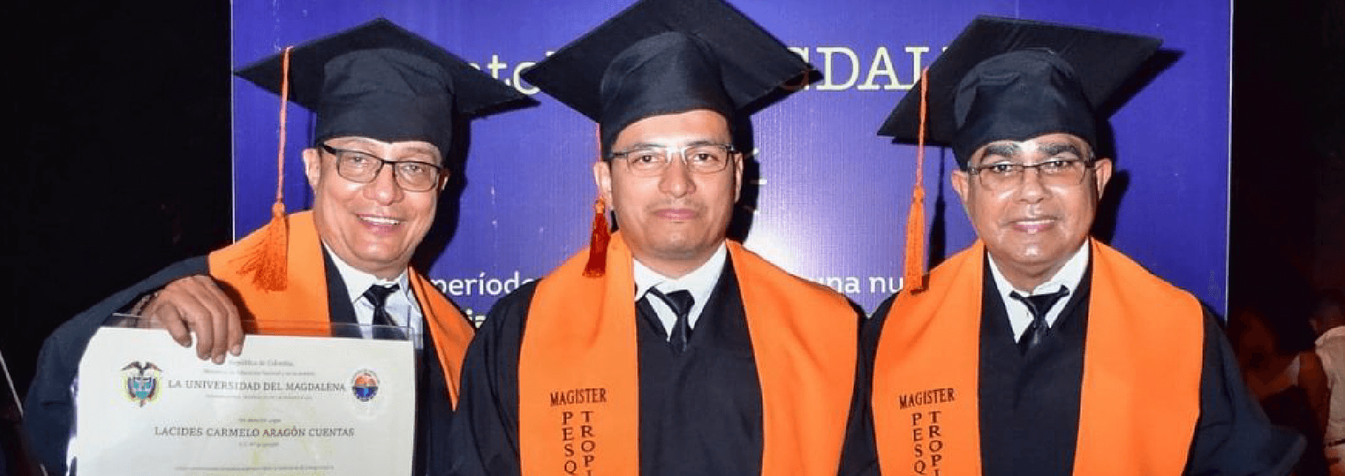 Los graduados Javier Ovalle Martínez, profesional de Aunap regional Barrancabermeja; Cesar Bonilla Castillo, investigador del Instituto de investigaciones científicas Sinchi y Lacides Aragón Cuentas, funcionario de la Aunap, seccional Ibagué.