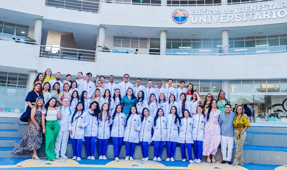 CEREMONIA.BATAS.ODONTOLOGÍA