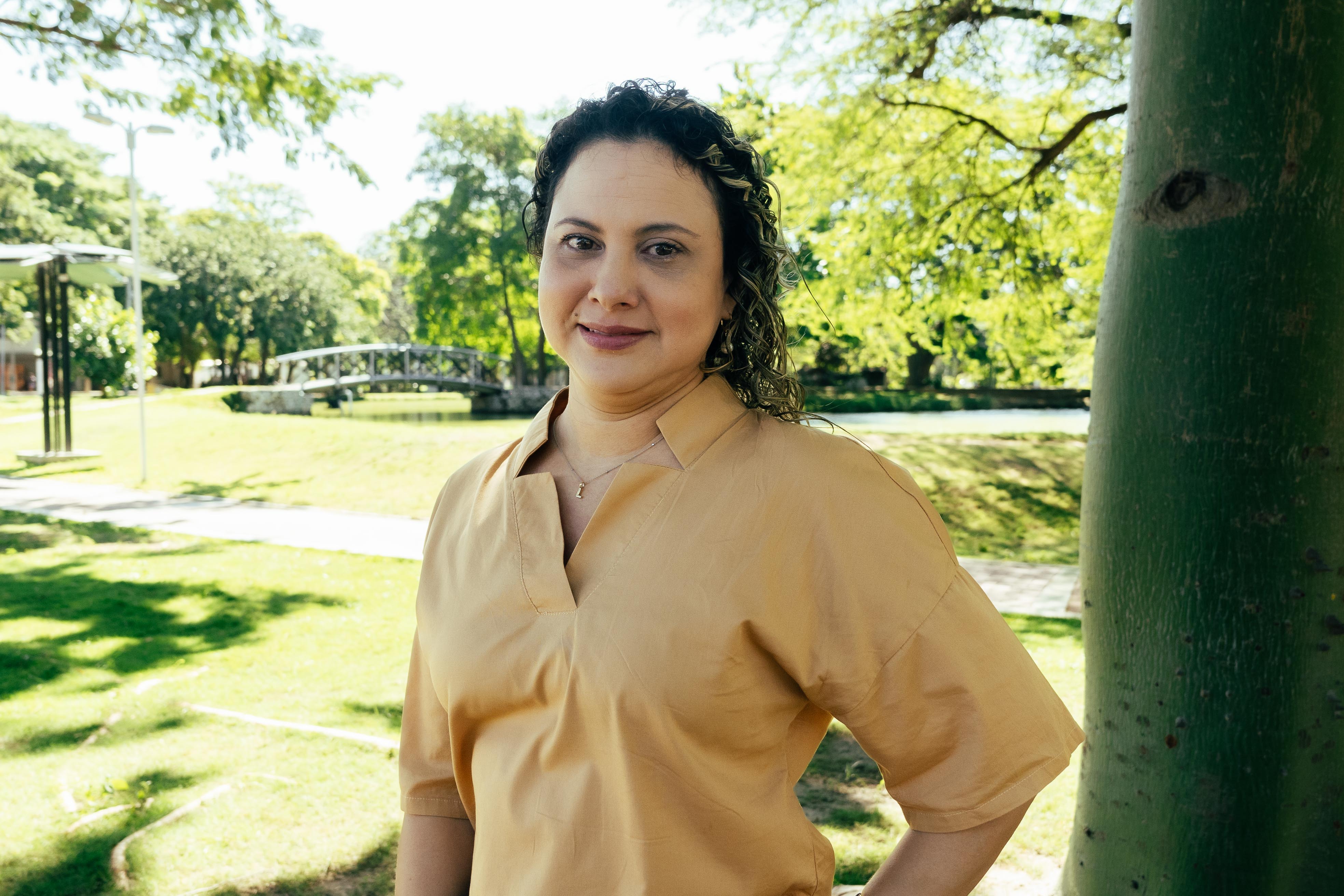 DOCENTE.GANADORA.ORQUÍDEAS.1