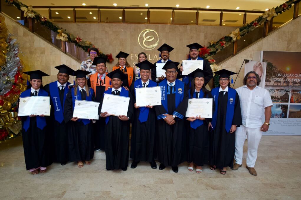PRIMERA.COHORTE.LICENCIADOS.RURALES (1)