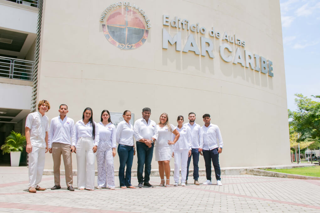 Estudiantes de la Especialización en Docencia Universitaria seleccionados para realizar la pasantía internacional en el Campus Mundet de la Universidad de Barcelona, España.