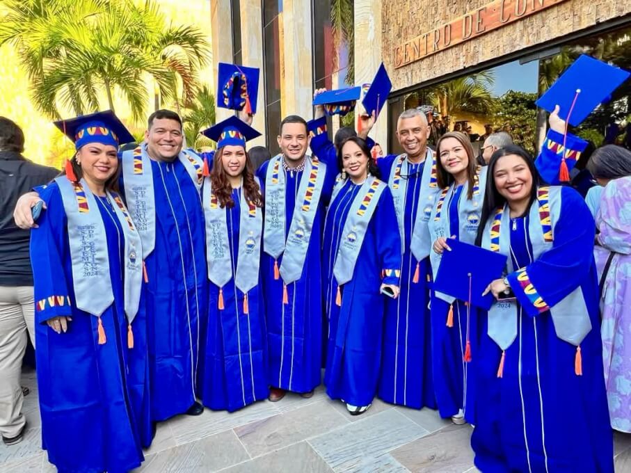 ¡Felicitaciones a nuestros nuevos graduados de la Maestría en Sistemas de Gestión!