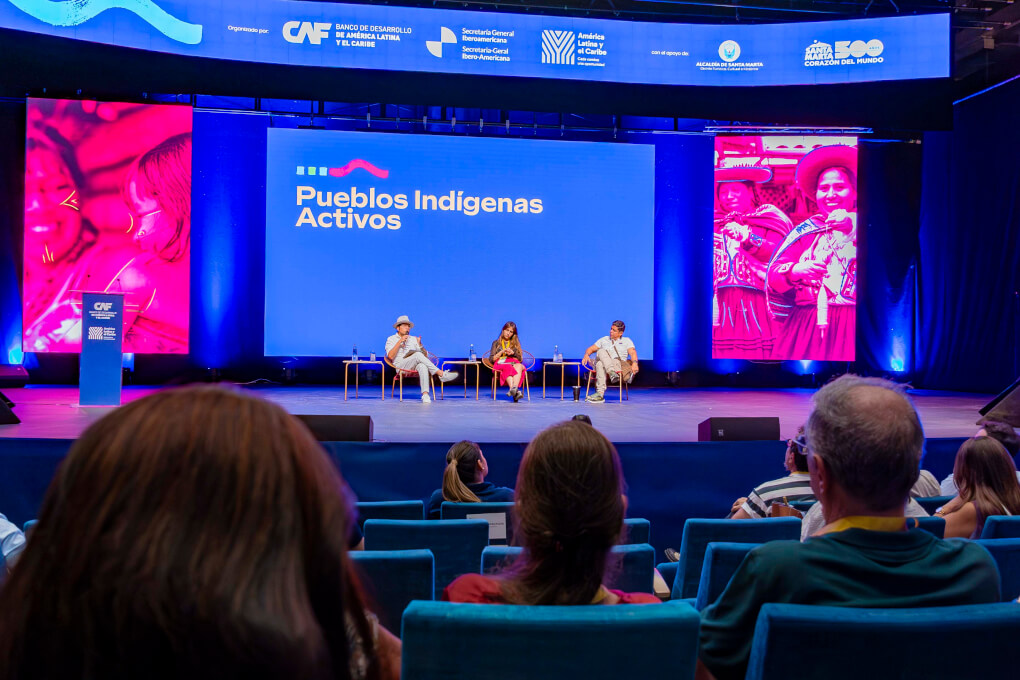 El Rector participó en el conversatorio Pueblos Indígenas Activos, espacio que reunió reflexiones en torno a la identidad, el territorio y la diversidad como pilares del futuro.