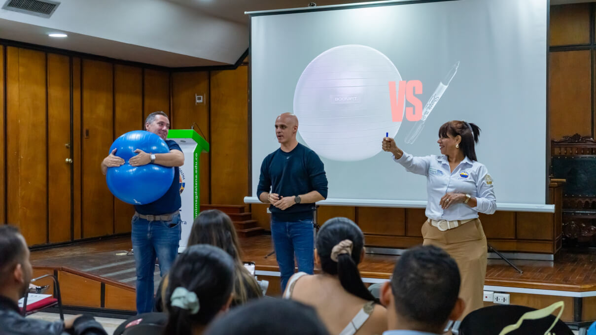 Bienvenida a Estudiantes de Posgrado – Primer Semestre 2025-II