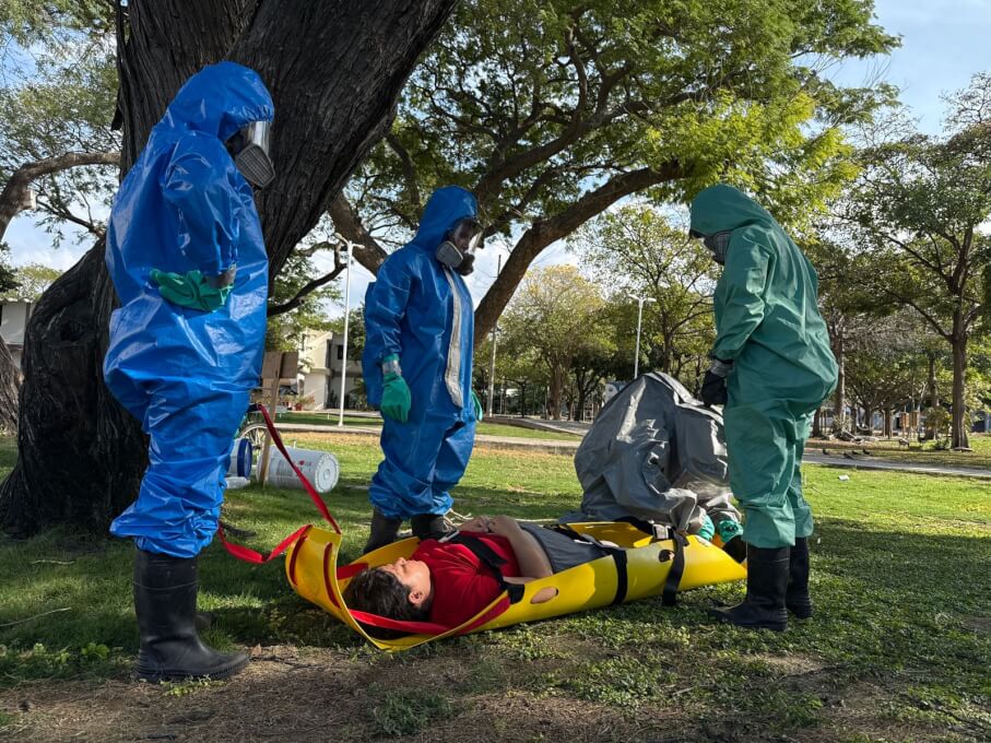 Formación de alto nivel en gestión del riesgo y atención de emergencias químicas, fortaleciendo competencias clave para la seguridad y la protección de la vida.