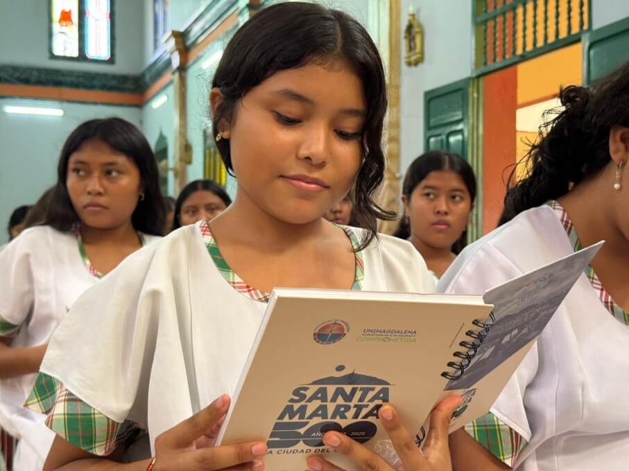 Desde el corazón de La Guajira, jóvenes indígenas inician su camino hacia la educación superior con UNIMAGDALENA, sembrando esperanza y construyendo futuro desde su territorio ancestral.