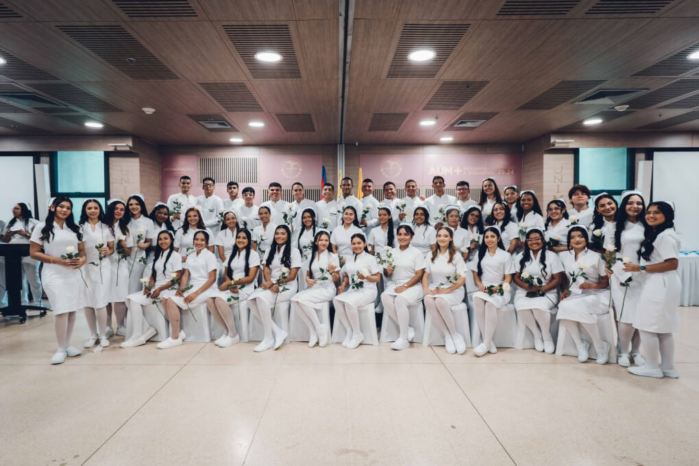 CEREMONIA.LUZ.ENFERMERÍA.1