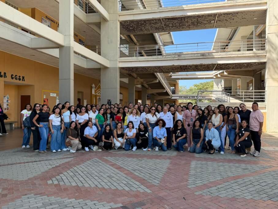 Estudiantes de los Programas Profesional en Primera Infancia y de la Tecnología en Atención Integral a la Primera Infancia vivieron su jornada de inducción reafirmando que educar es un acto de amor y una apuesta por transformar el futuro.