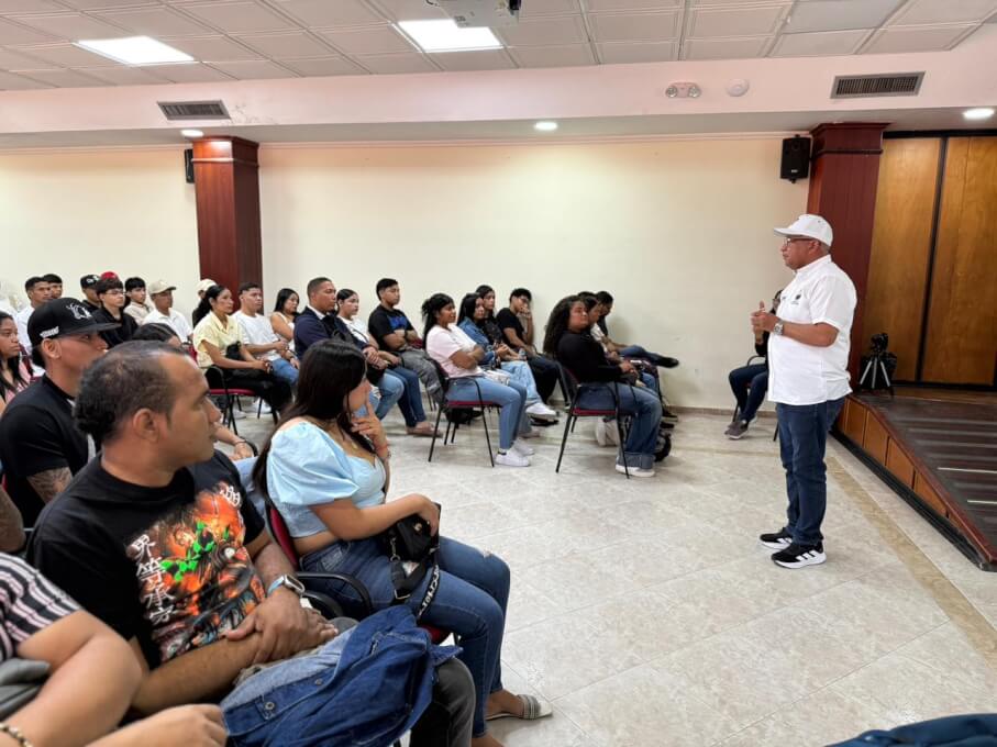 Estudiantes de los Programas Profesional en Primera Infancia y de la Tecnología en Atención Integral a la Primera Infancia vivieron su jornada de inducción reafirmando que educar es un acto de amor y una apuesta por transformar el futuro desde los pr