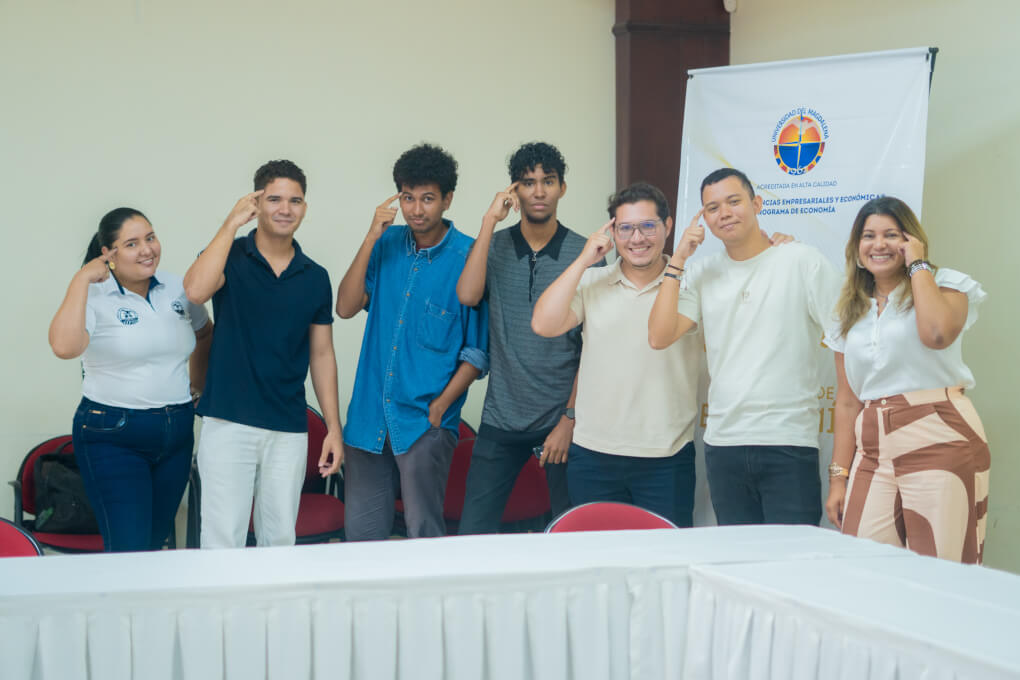 Excelencia académica en acción: estudiantes de Economía competirán en el CANE 2026