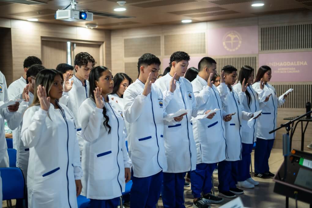 IMPOSICIÓN.BATAS.ODONTOLOGÍA.1