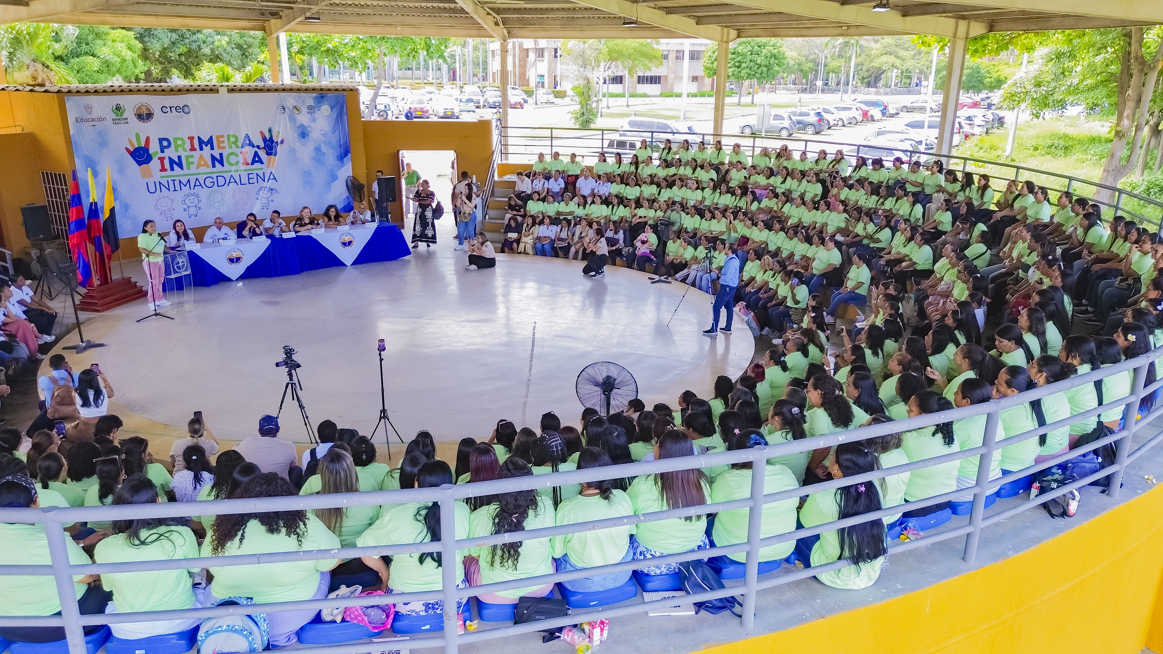 Logo de Tecnología en Atención Integral a la Primera Infancia