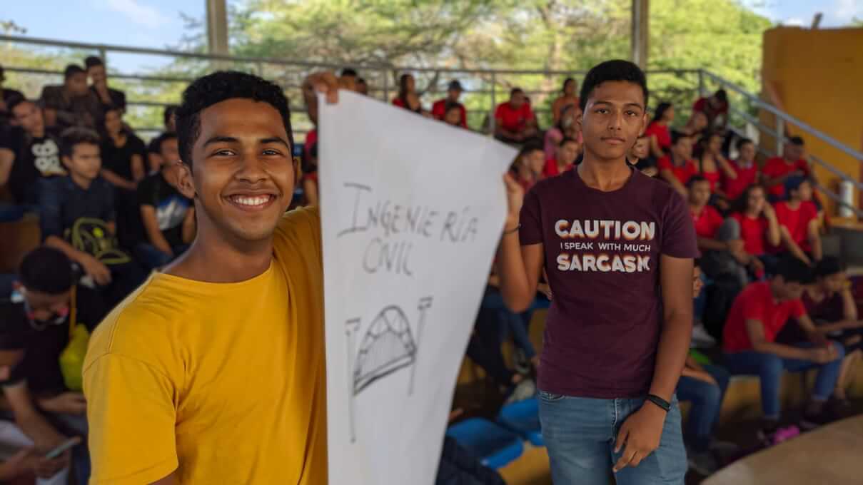 Bienvenida estudiantes facultad de ingeniería.