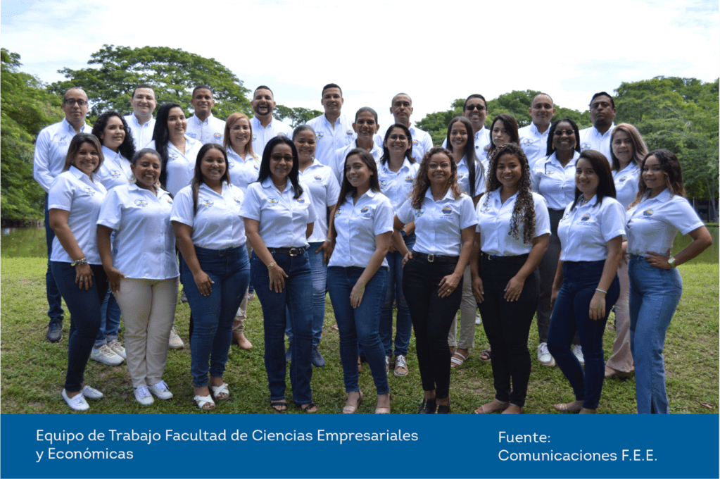 EQUIPO FACULTAD DE CIENCIAS EMPRESARIALES Y ECONOMICAS