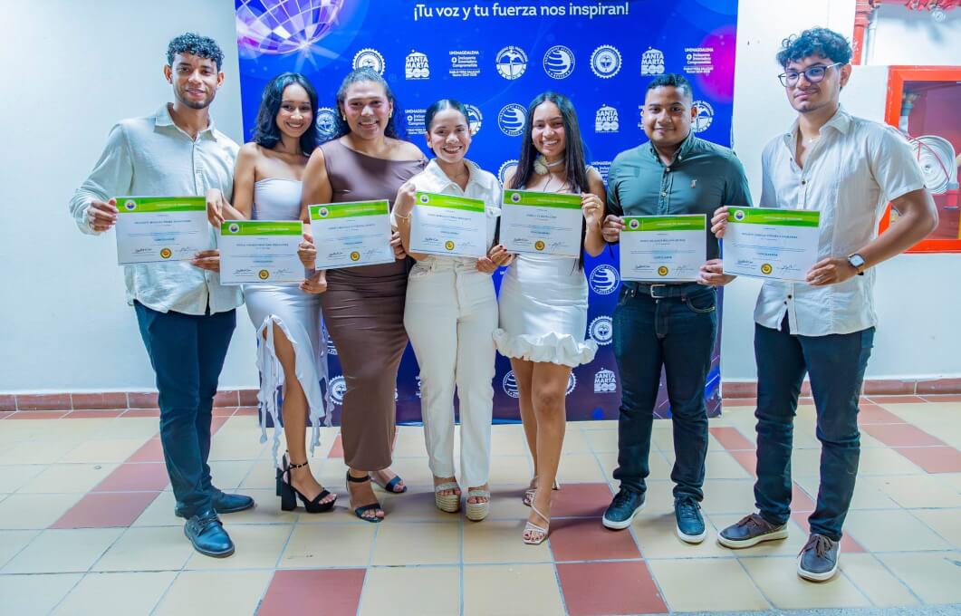 ¡Felicitamos a los 54 estudiantes Conciliadores en Derecho!