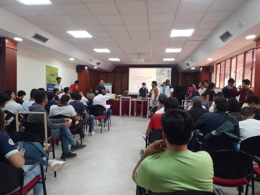 Con éxito se desarrolló la VII Jornada Tecnológica