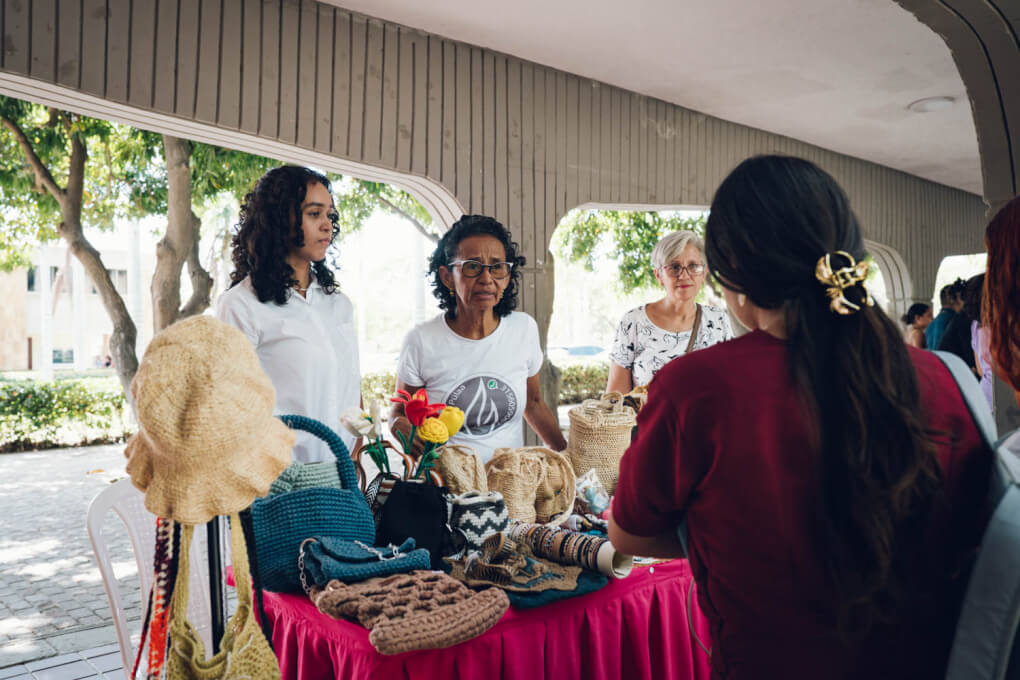 FERIA DE EMPRENDIMIENTOS ?ArtEmprender ?