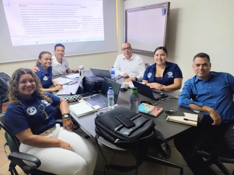 Equipo de trabajo, Reforma Integral del programa de Economía