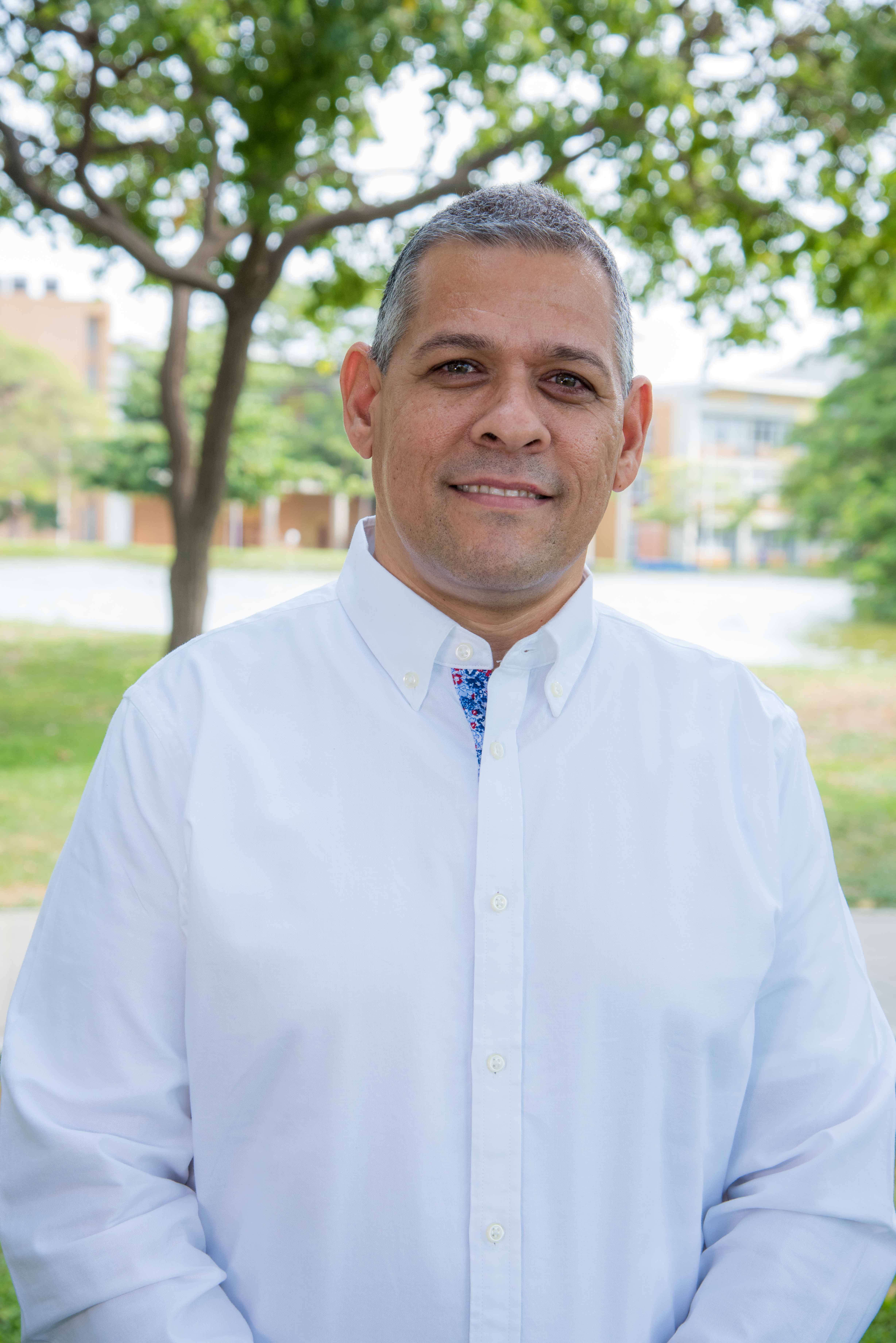 Foto de perfil de Alexander Luis Ortiz Ocaña